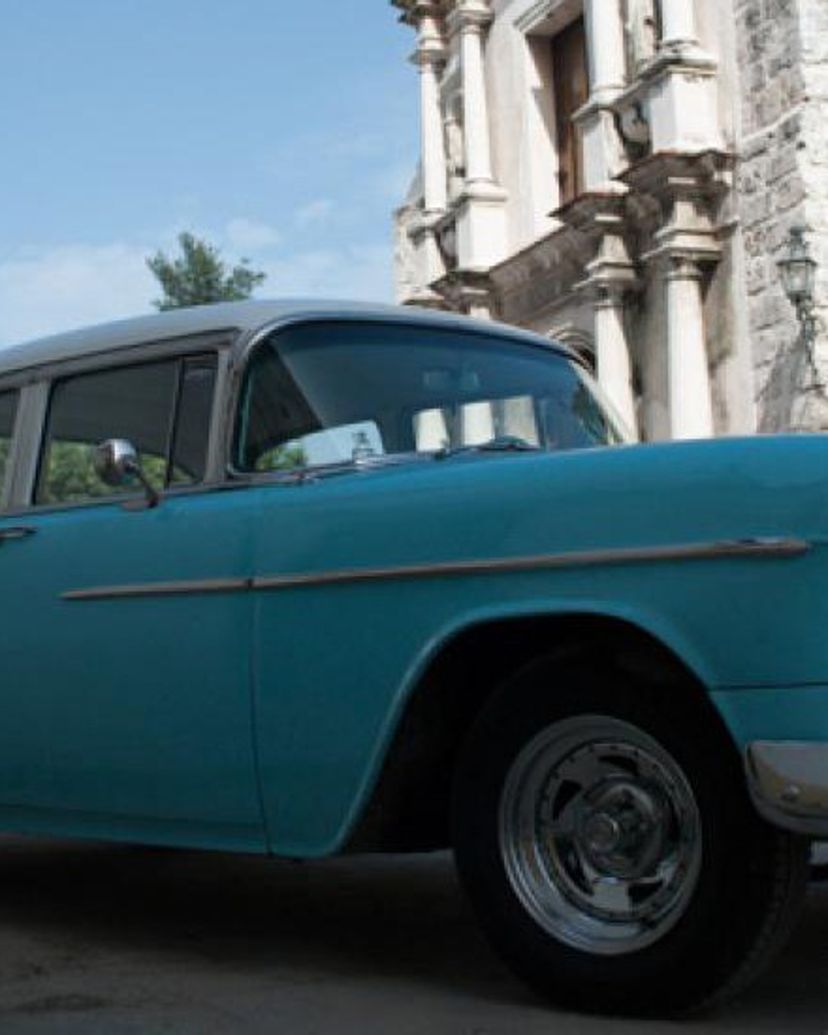 "Santa Clara - Remedios" Private Tour in American Classic Cars