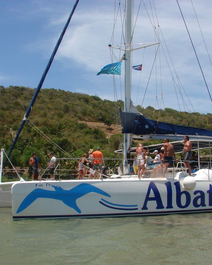 "OCEAN PARADISE" Tour, Holguín, Cuba.