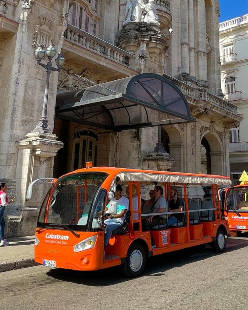 "HAVANA CULTURAL DISCOVERY TOUR + LUNCH" Tour, La Habana, Cuba.