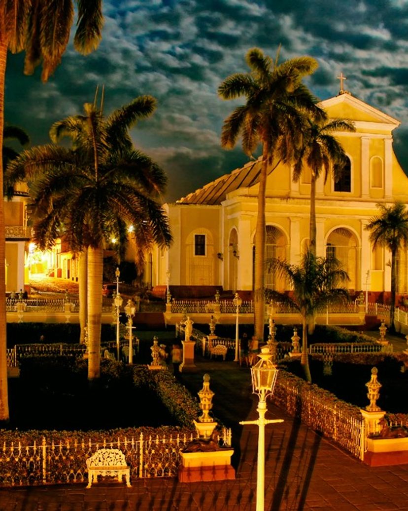 “NIGHT ROUTE IN THE CENTER OF TRINIDAD” Tour