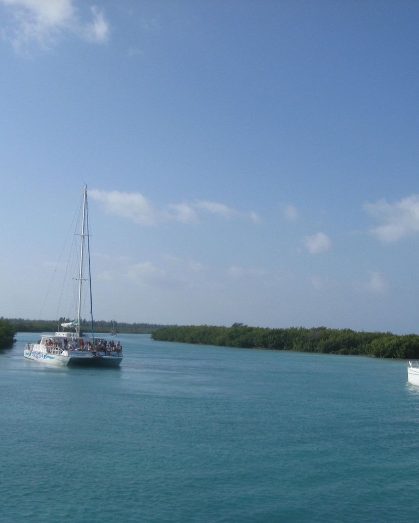 Catamarants excursion in Cayo Largo del Sur