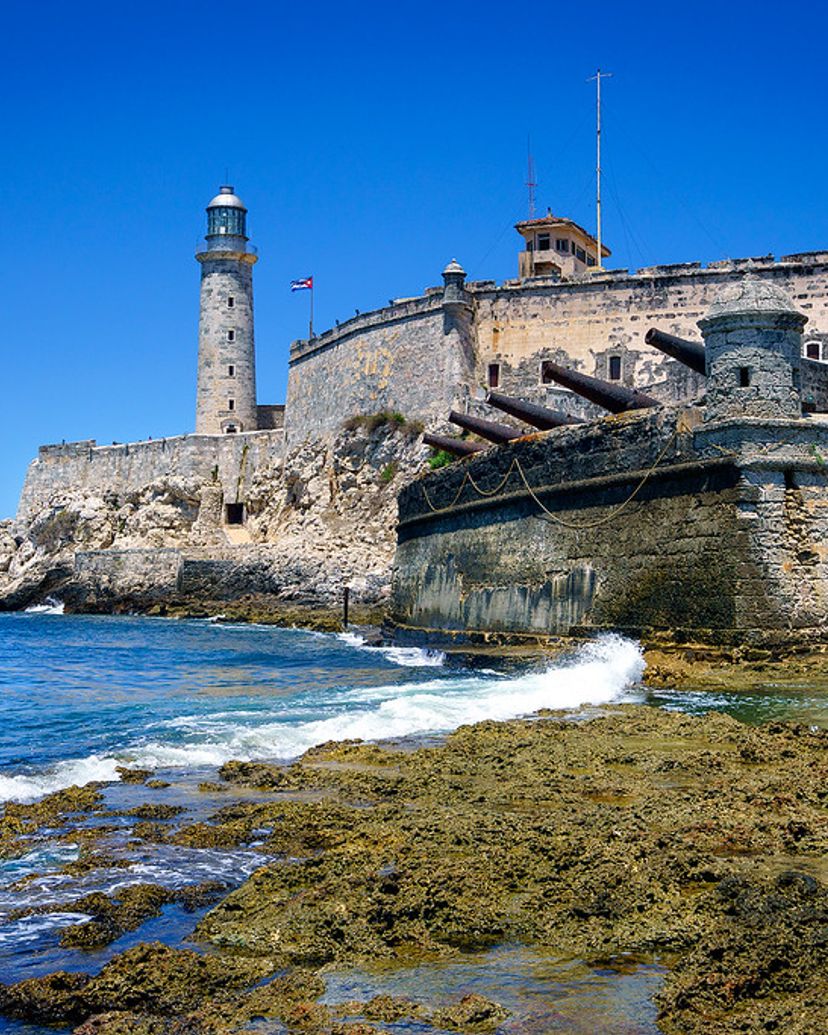 Castillo de los Tres Reyes del Morro and Habana's bay entrance panoramic view, “Havana Premium” Tour