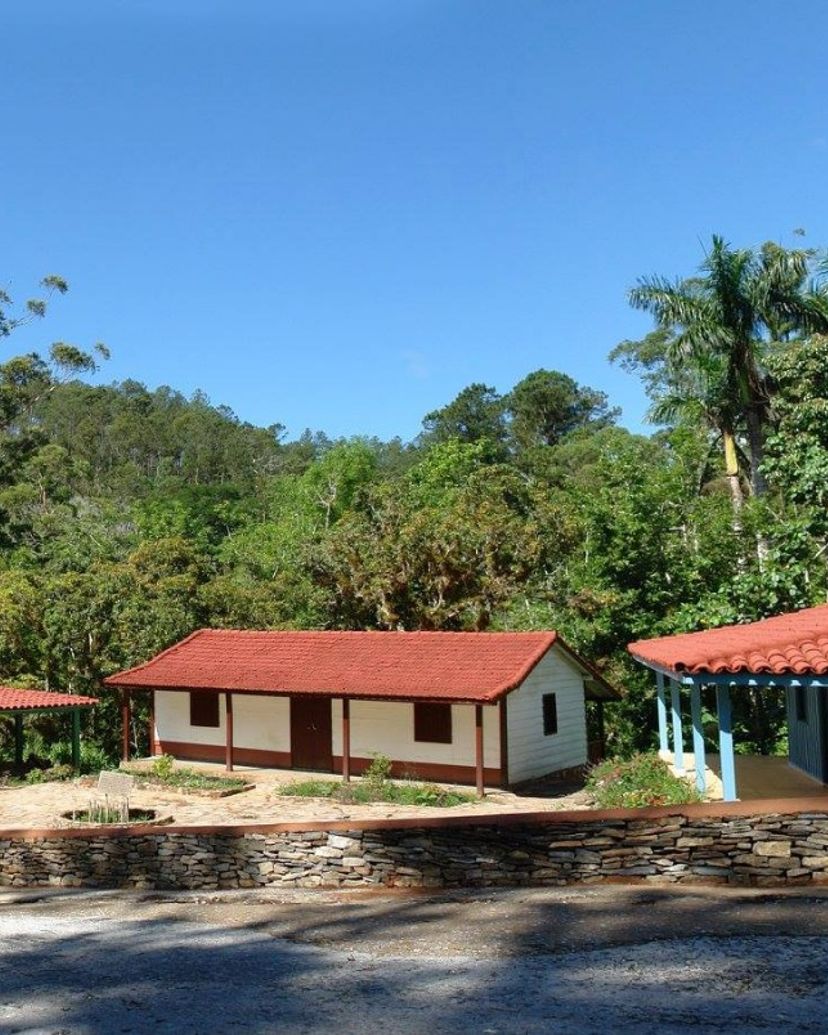 Plaza de las Memorias, “Ride to Valley of the Topes de Collantes Natural Park in Old Fashion American Classic Cars” Tour