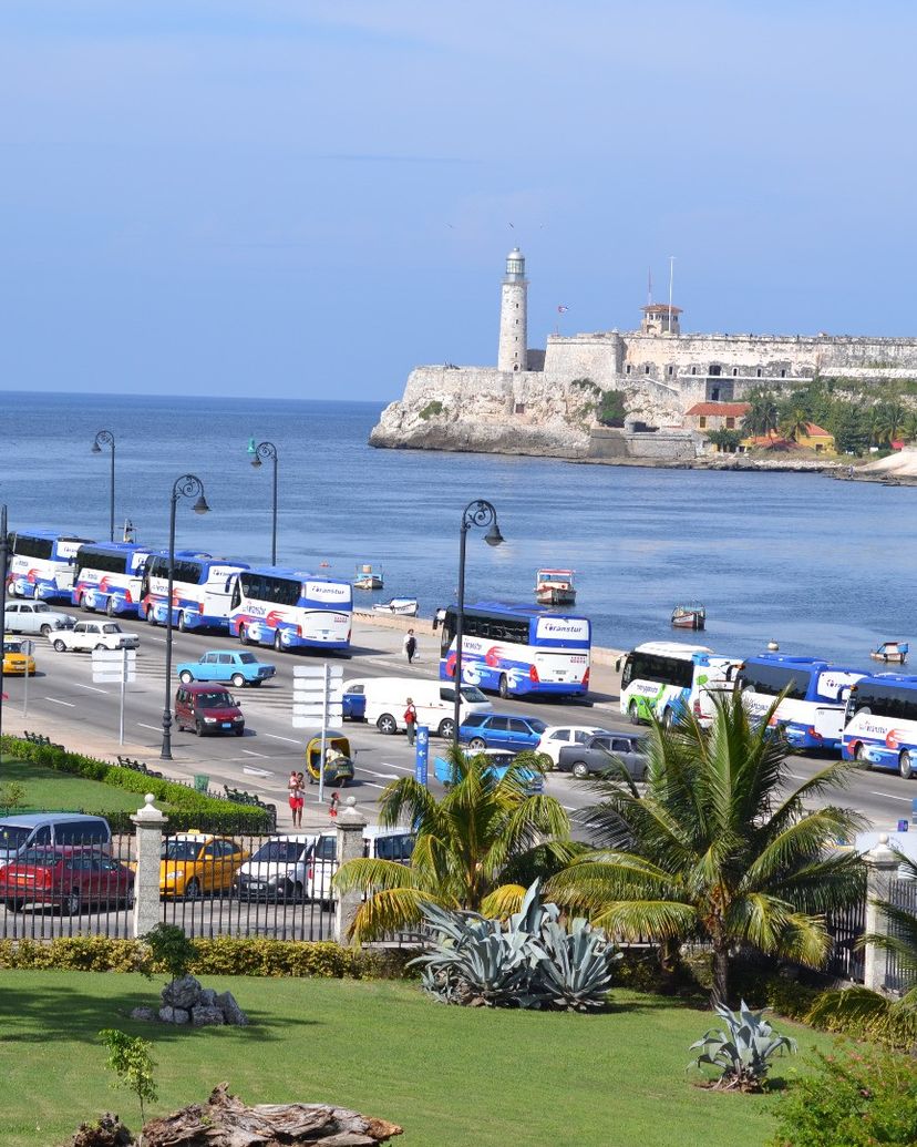 Los Tres Reyes del Morro Fortress and Ave del Puerto panoramic view