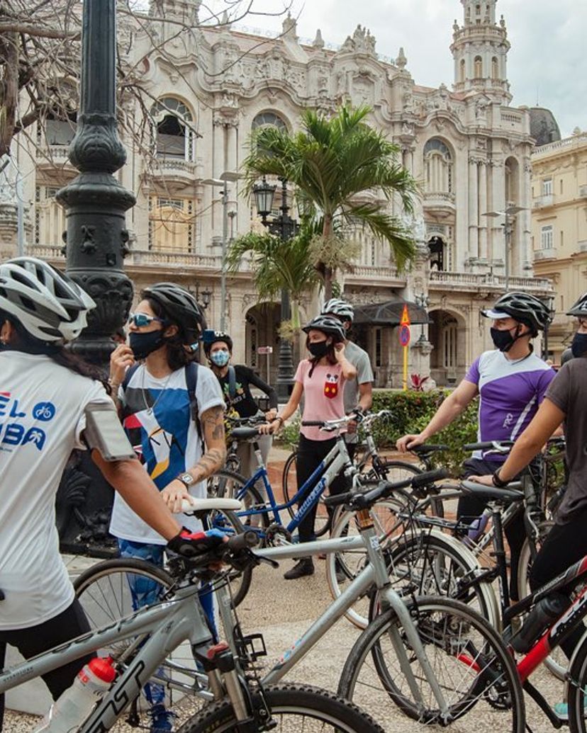 “CUBAN ART IN A COLONIAL ENVIRONMENT” Cycling tour