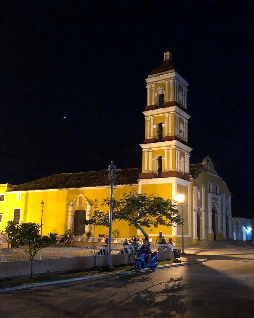 "SAN JUAN DE LOS REMEDIOS AT NIGHT" Tour, Remedios, Villa Clara, Cuba.