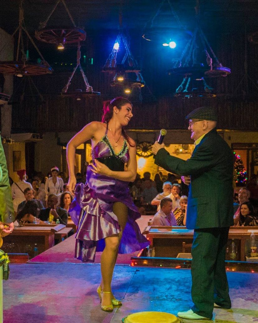 “Legendarios del Guajirito” Show