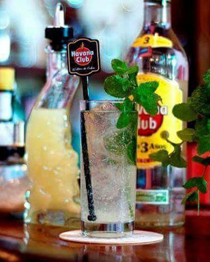 "PLUS CUBAN COCKTAIL PROGRAM IN TRINIDAD" Tour. Trinidad, Sanctí Spíritus, Cuba.