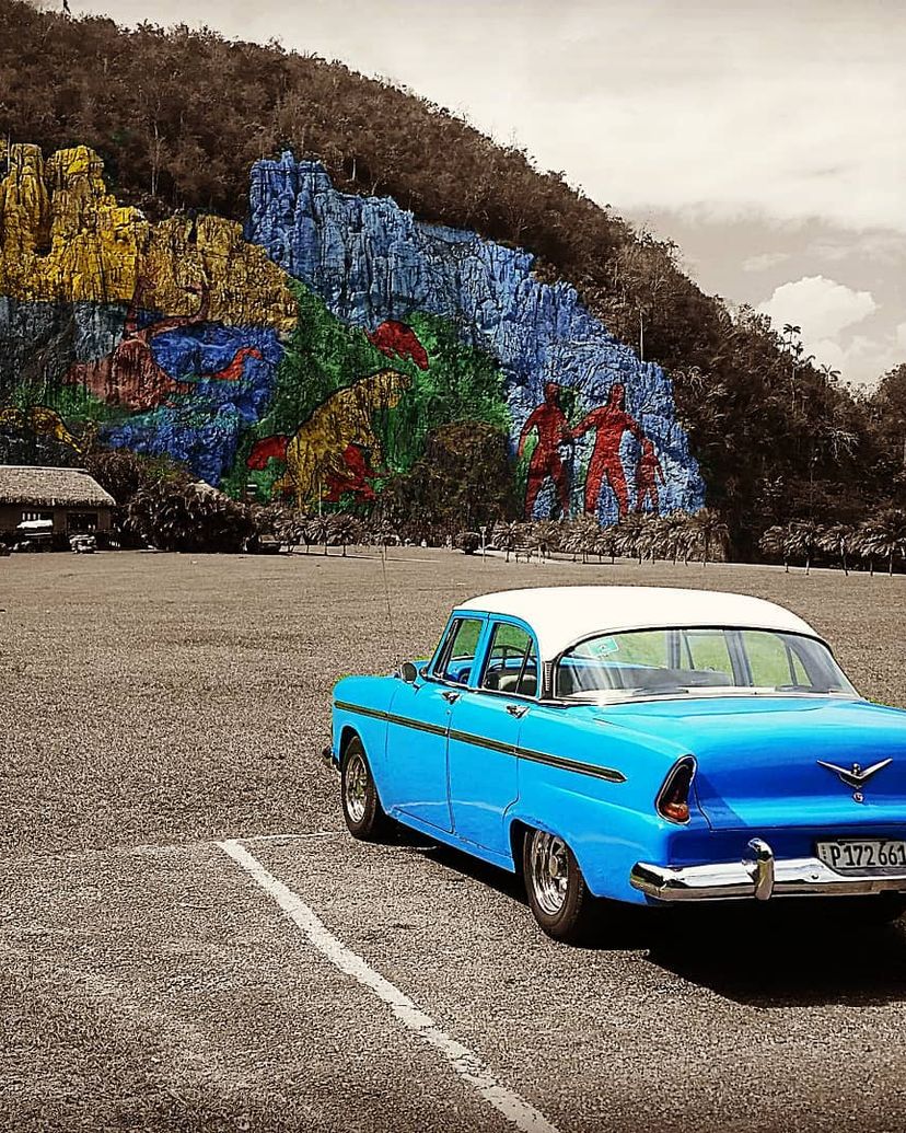 “COLLECTIVE RIDE FROM HAVANA TO VIÑALES IN CLASSIC AMERICAN CARS” Tour (2 Days / 1 Night), Viñales, Pinar del Río, Cuba.