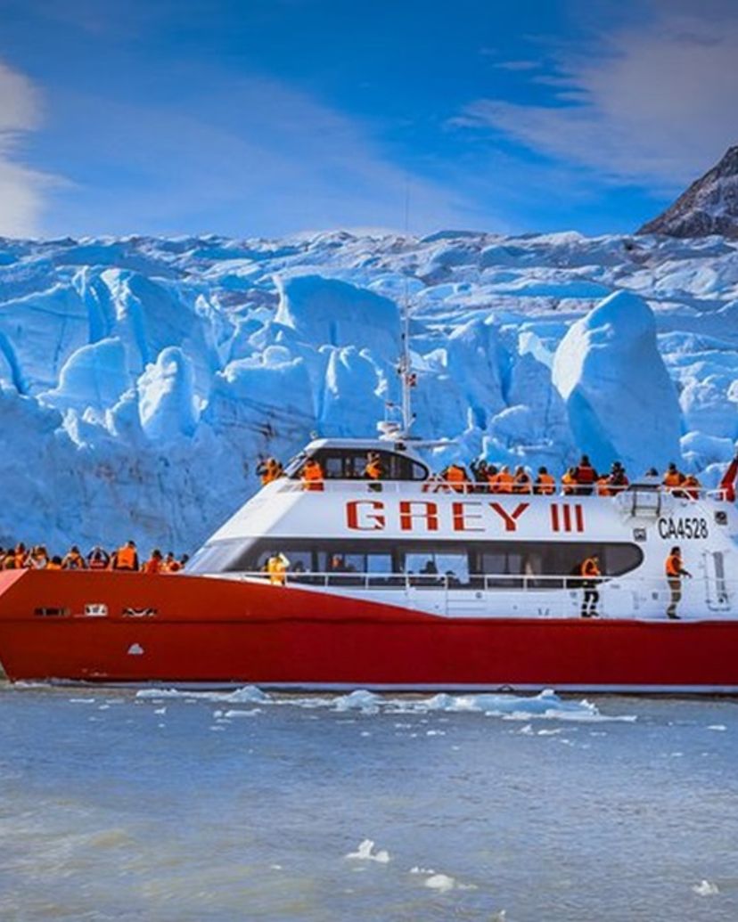 “NAVIGATION ZUM GREY-GLETSCHER + ÜBERWEISUNG” Tour