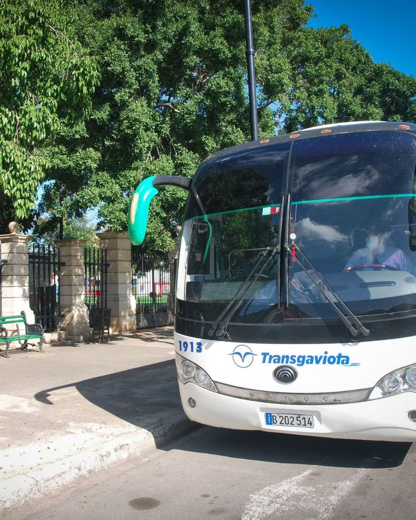 “CONECTANDO CUBA: HAVANA / VARADERO“ (CC3 - A) Collective Transfer Services