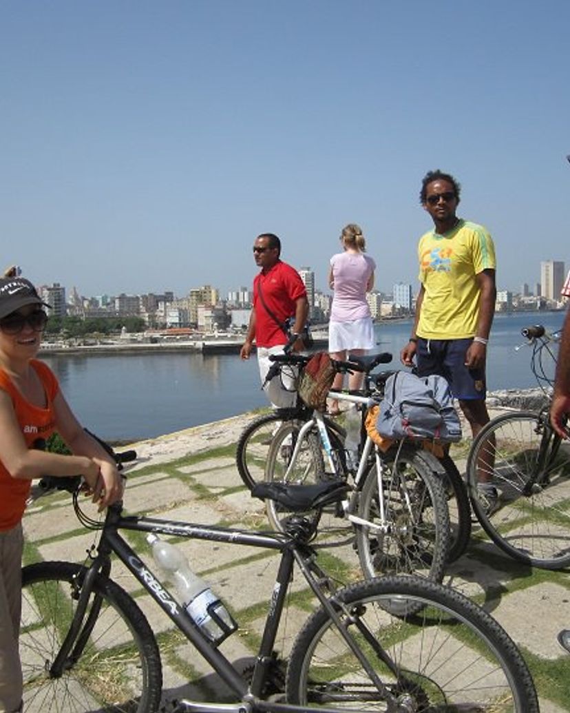 "COUNTRYSIDE AND BEACH" Bike Tour, Havana, Cuba.