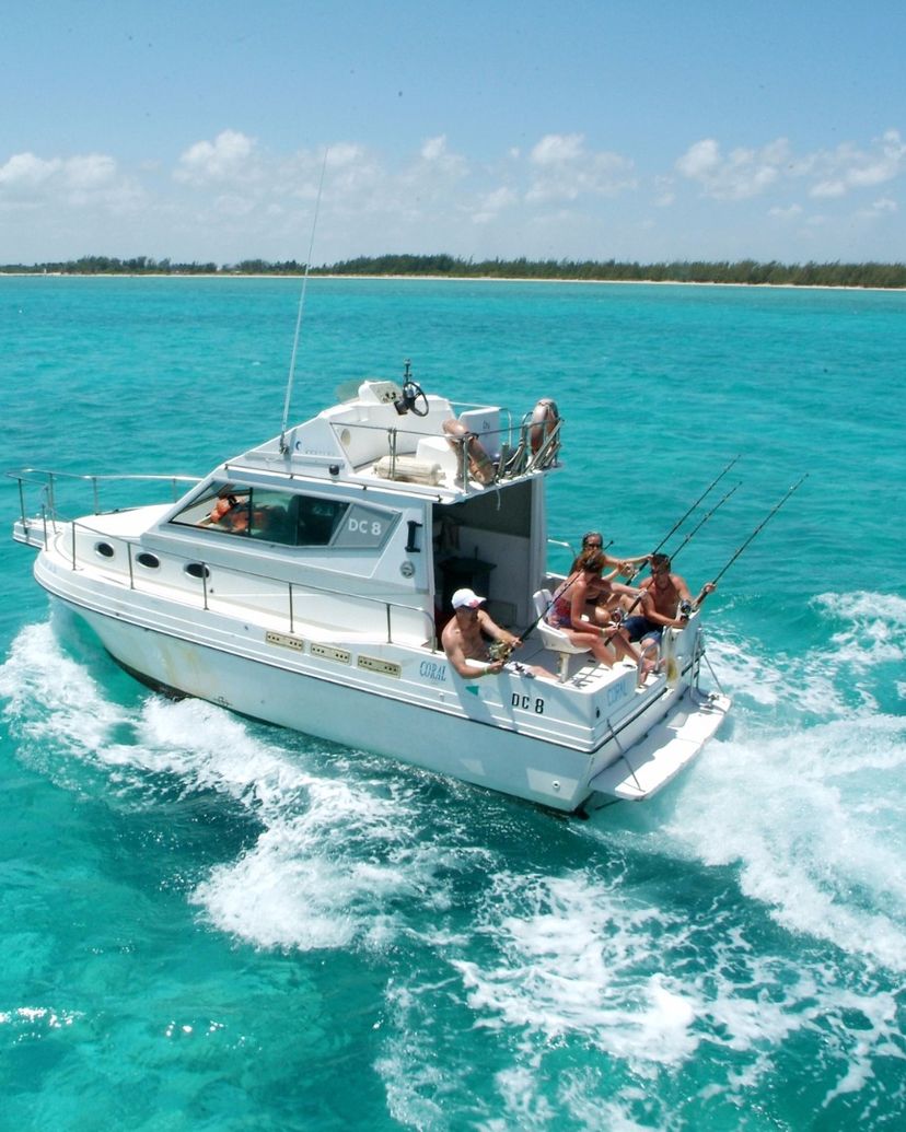 Deep sea fishing tour in Santa Lucía beach, Camagüey