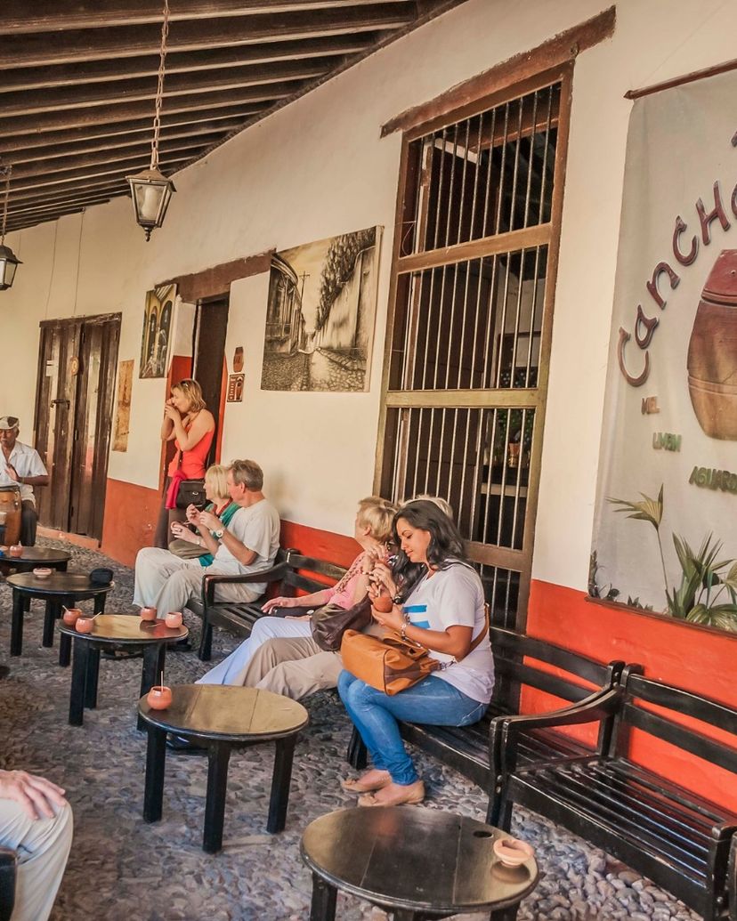 La Canchanchara Bar, The most famous bar in trinidad. La Canchanchara is a traditional Cuban cocktail made of Aguardiente, lime juice, and honey.