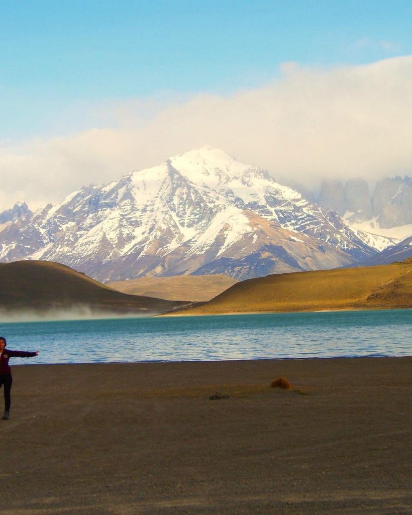 "LAGO SARMIENTO AND LAGUNA AMARGA TREKKING + BOX LUNCH" Tour, Torres del Paine National Park, Chile.