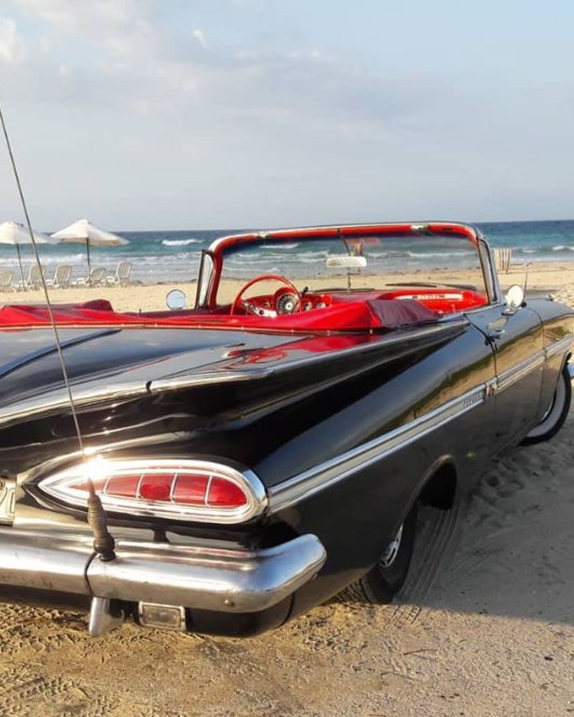 “PLAYAS DEL ESTE IN AMERICAN CLASSIC CARS (HARD TOP - OPEN TOP)" Private Tour, Havana, Cuba.