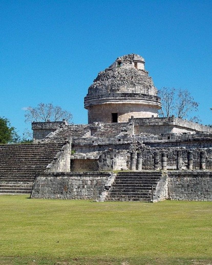The Temple of The Warriors, Chichen Itza Archaeological Zone, Cancun. Mexico.