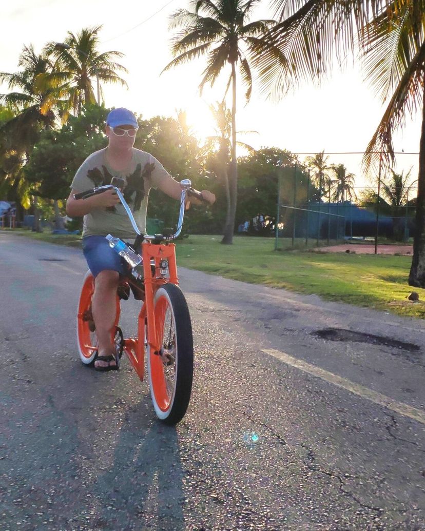 "Let's go to the beach!" Bike Tour