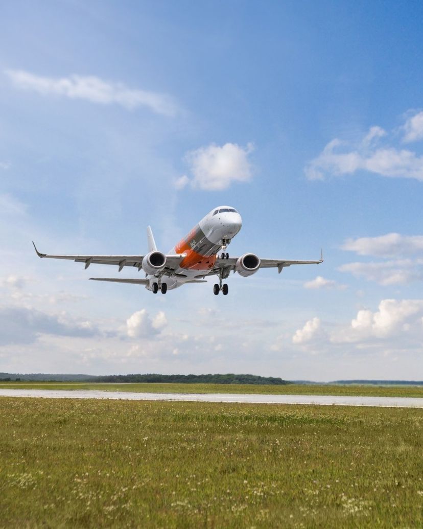Air Ticket "SANTIAGO DE CUBA AIRPORT (SCU) - GEORGETOWN AIRPORT, GUYANA (GEO) - SANTIAGO DE CUBA AIRPORT (SCU)" (ROUND TRIP)