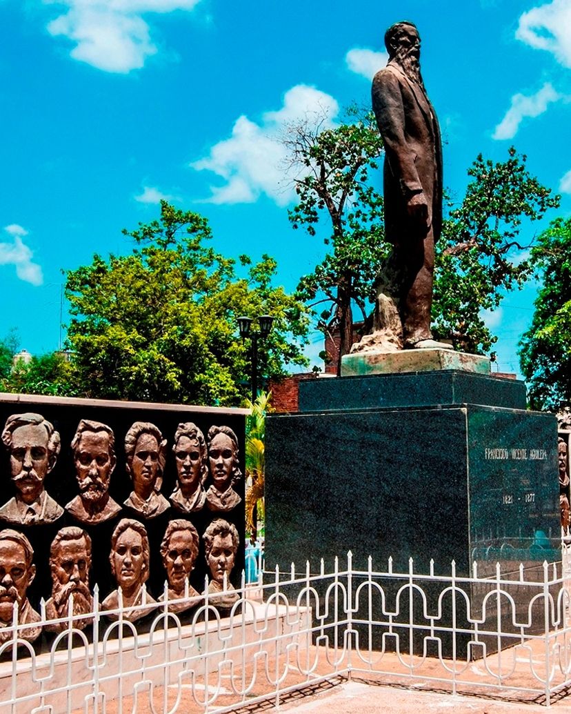 Retablo de los Héroes monument panoramic view, Bayamo city, Granma, Cuba.