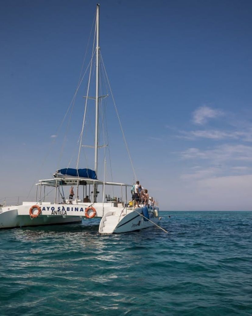 "CAYO SAETIA, ISLAND PARADISE" Tour, Holguín, Cuba.