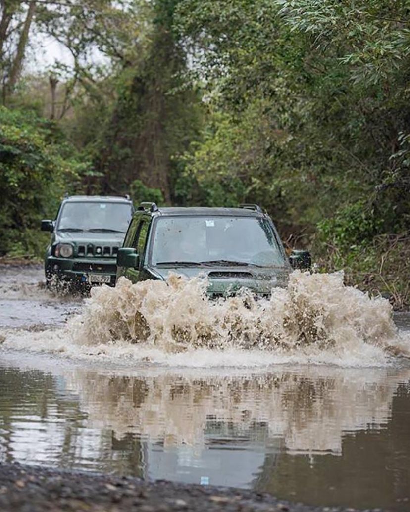 Jeep Safari "NATURE TOUR OBSERVATION DES OISEAUX SURSENTIER  EL ENIGMA DE LAS ROCAS"