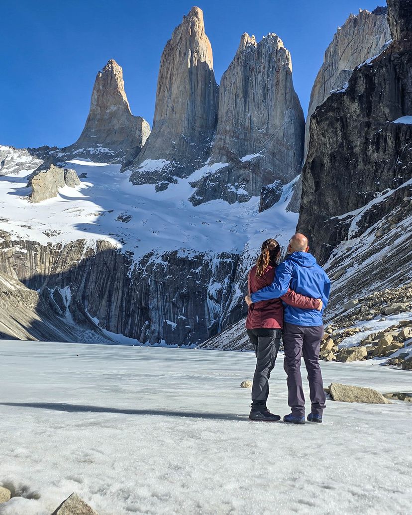"FULL DAY TREKKING BASE TORRES DEL PAINE" Tour, Chile. 