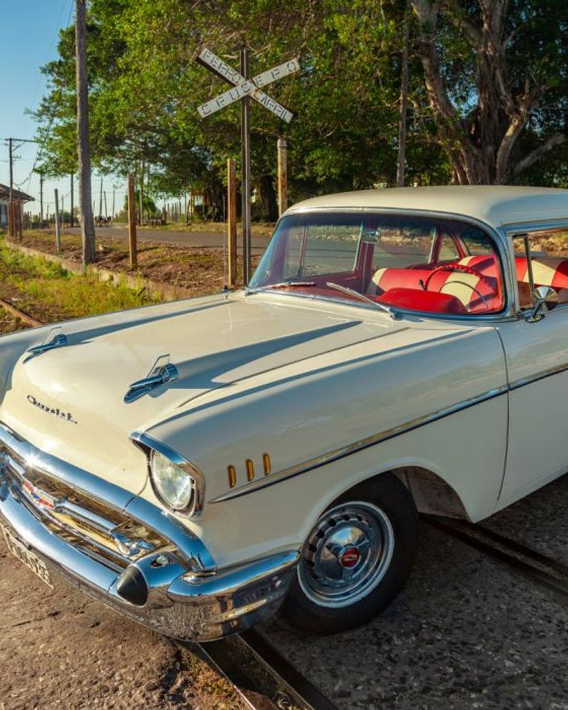 “SOROA - LAS TERRAZAS IN AMERICAN CLASSIC CARS (HARD TOP)" Private Tour, Havana, Cuba.