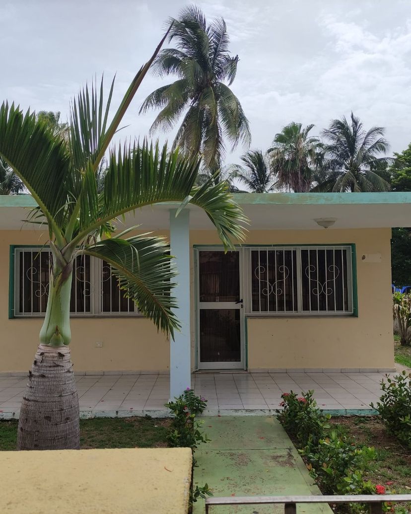 Casa 439 Acuazul, Calle 14