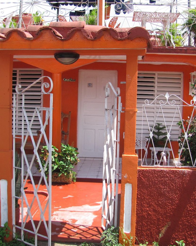 House´s entrace view