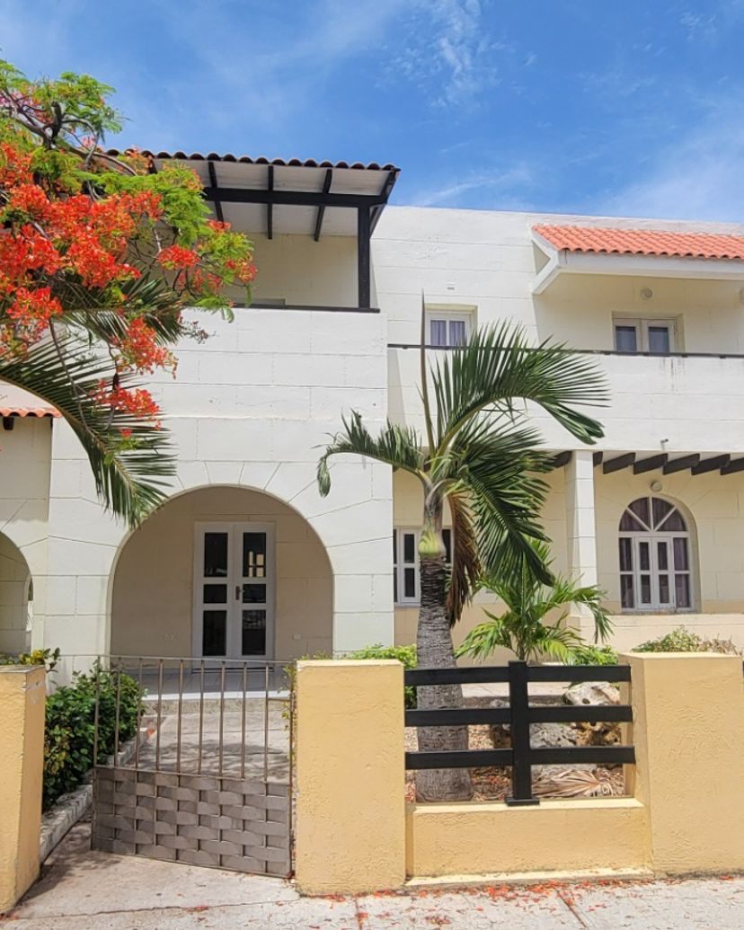 Casa 436 Acuazul, Calle 14