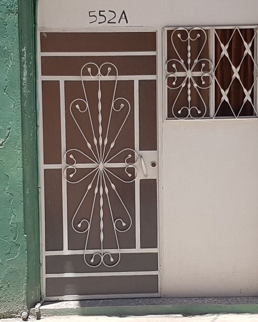 House´s entrace view