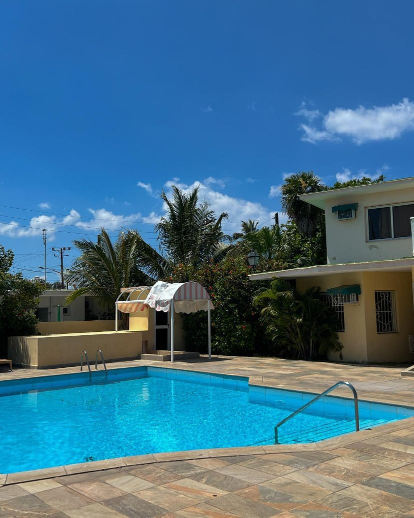 Condominio 32 Los Delfines, Avenida Playa