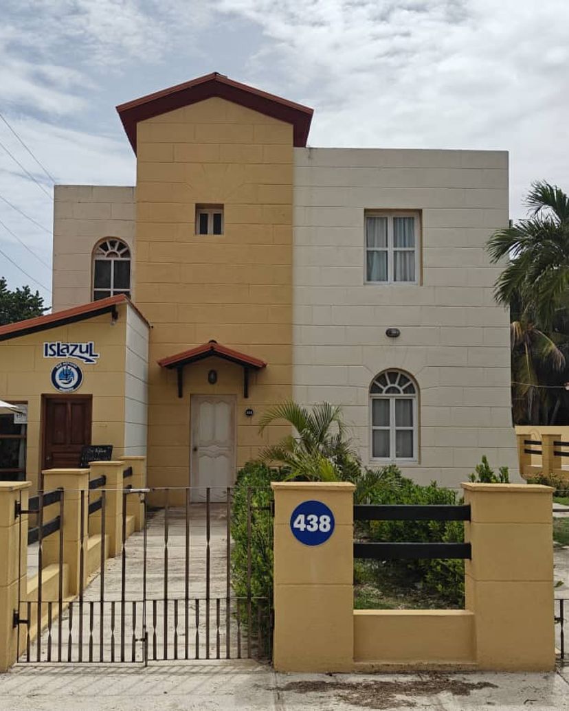 Casa 438 Acuazul, Calle 14