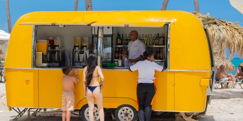 TRUCK. - Bar de Playa