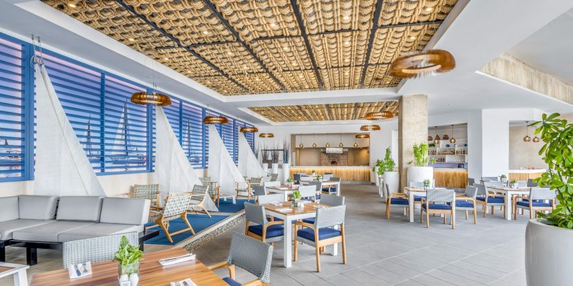 AQUA'S GRILL - Restaurant Grill