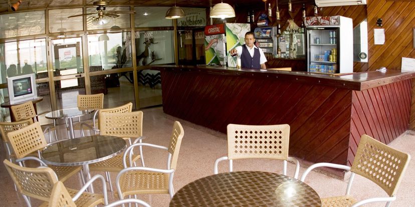 . - Bar