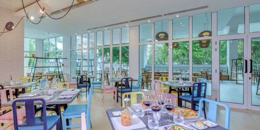 PAROLE - Restaurant