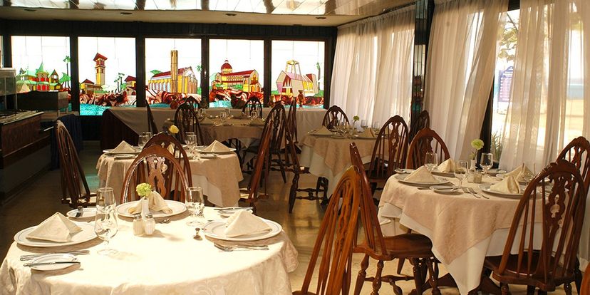 A la Carte - Restaurant