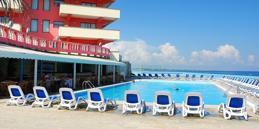 . - Snack-bar de piscine