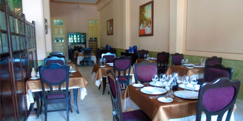. - Restaurant