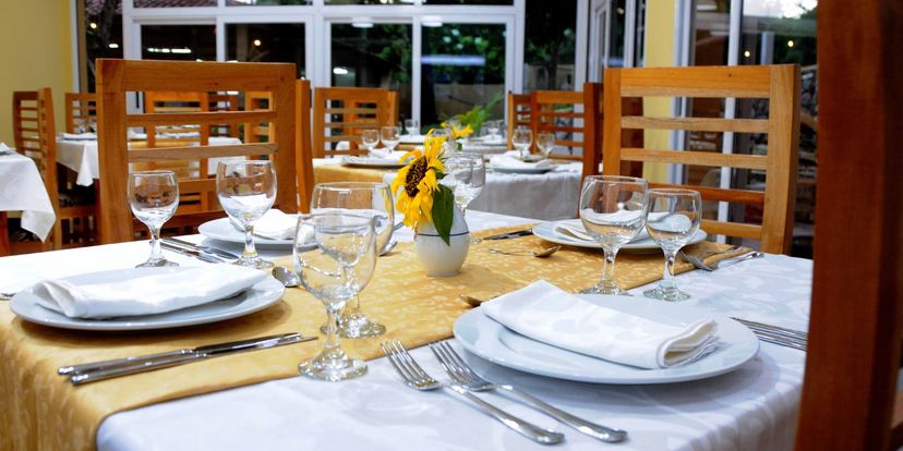 . - Restaurant