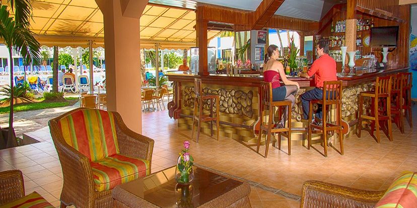 Los Cocos - Lobby Bar