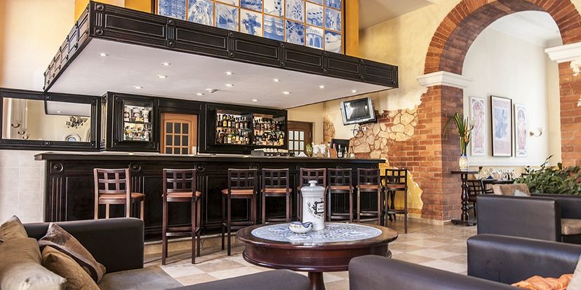Lobby Bar