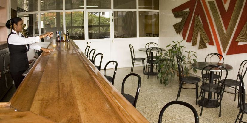 . - Bar