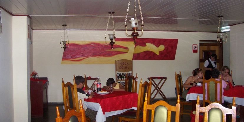 . - Restaurant