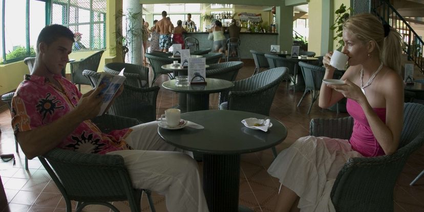 . - Lobby Bar