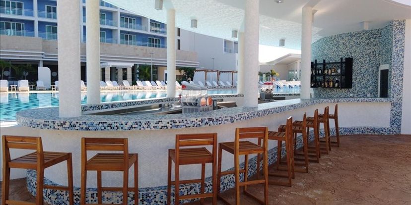 ARRECIFE - Aqua Bar (Bar de la piscine)