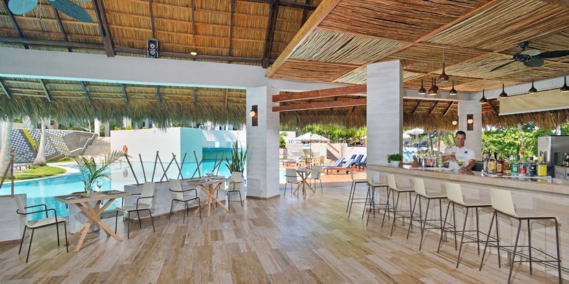 LA ROBLEZA - Bar de la piscine