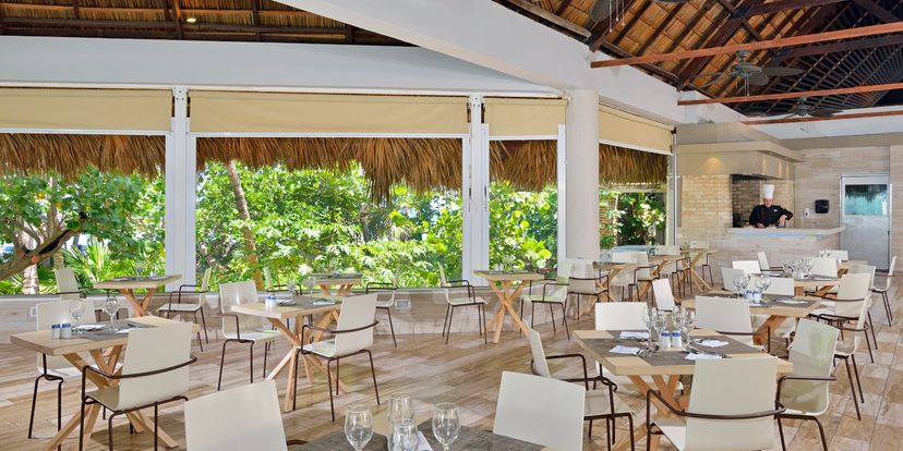 LA ROBLEZA BBQ - Restaurant Grill